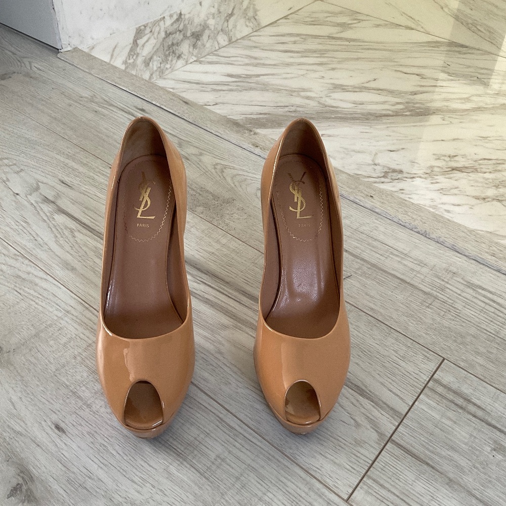 YSL Yves Saint Laurent , high heel peep toe patent leather, darker nude size 38,